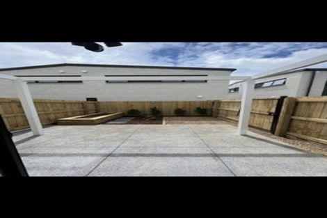 Photo of property in 11a Welby Place, Mangere, Auckland, 2022