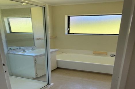 Photo of property in 36 Jackson Terrace, Ranui, Porirua, 5024