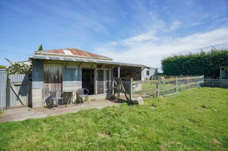 Photo of property in 1048 Lochiel-branxholme Road, Branxholme, Invercargill, 9874