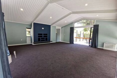 Photo of property in 89 Avonhead Road, Avonhead, Christchurch, 8042