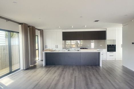 Photo of property in 133b Sunnynook Road, Forrest Hill, Auckland, 0620