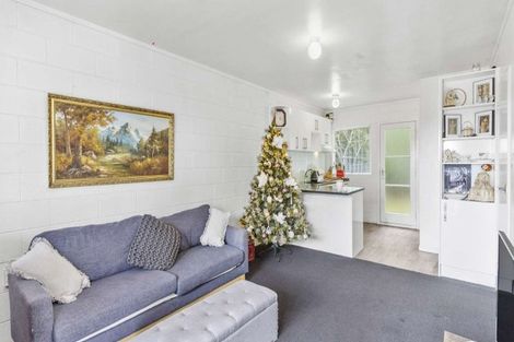 Photo of property in 3/19a Verbena Road, Birkdale, Auckland, 0626