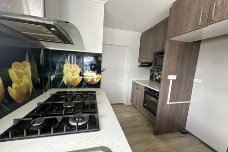 Photo of property in 19 Camelot Place, Glenfield, Auckland, 0629