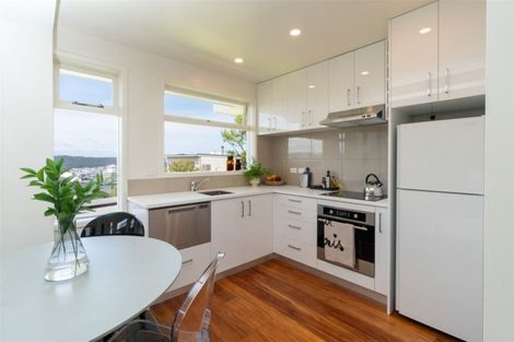 Photo of property in 27 Salamanca Road, Kelburn, Wellington, 6012