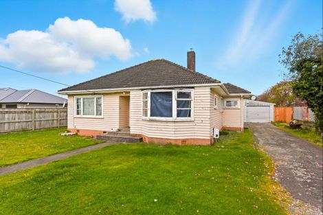 Photo of property in 21 Mckenzie Street, Levin, 5510