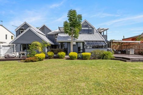 Photo of property in 18 Wiseley Road, Hobsonville, Auckland, 0618