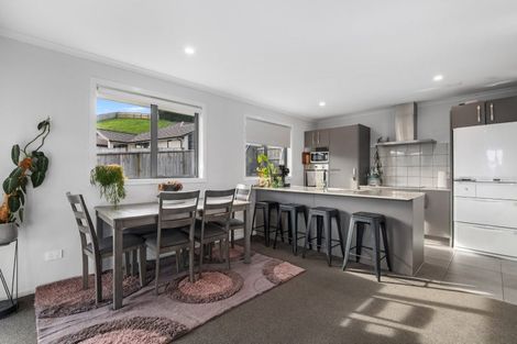 Photo of property in 1 Antrim Glade, Welcome Bay, Tauranga, 3175
