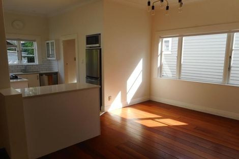 Photo of property in 82 The Parade, Island Bay, Wellington, 6023