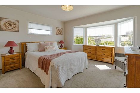 Photo of property in 24 Cannon Drive, Kerikeri, 0230