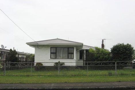 Photo of property in 37 Old Onerahi Road, Onerahi, Whangarei, 0110