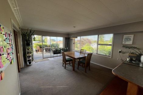 Photo of property in 5 Fairfax Terrace, Frankleigh Park, New Plymouth, 4310