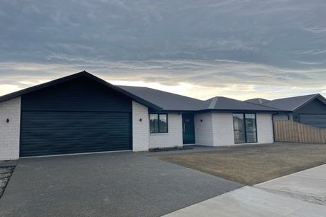 Photo of property in 31 Claremont Crescent, Amberley, 7410