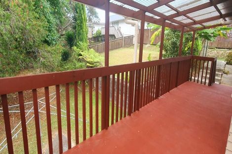 Photo of property in 13 Vina Place, Massey, Auckland, 0614