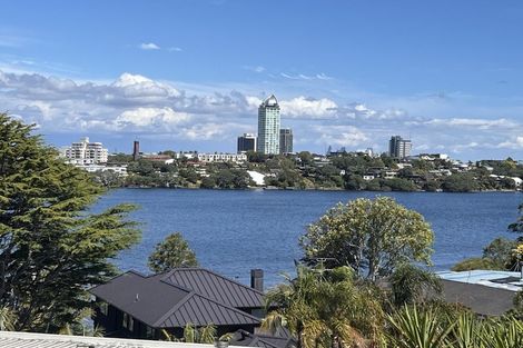 Photo of property in 9/72 Kitchener Road, Milford, Auckland, 0620