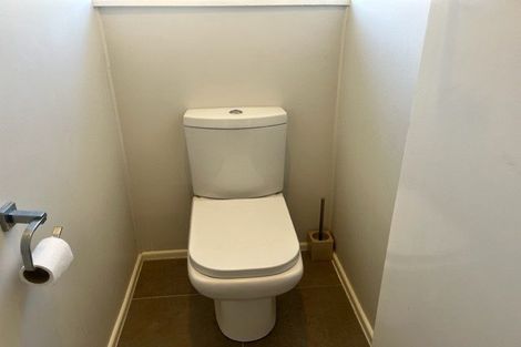 Photo of property in 7 Seymour Road, Mellons Bay, Auckland, 2014