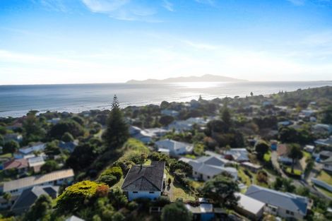 Photo of property in 9 Miriona Grove, Paekakariki, 5034