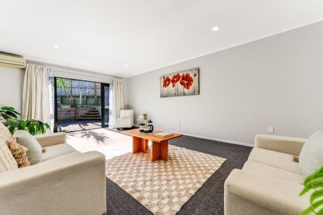 Photo of property in 215 Grandview Road, Grandview Heights, Hamilton, 3200