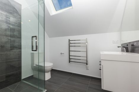 Photo of property in 5/237 Armagh Street, Christchurch Central, Christchurch, 8011