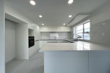 Photo of property in 106 Ti Rakau Drive, Pakuranga, Auckland, 2010