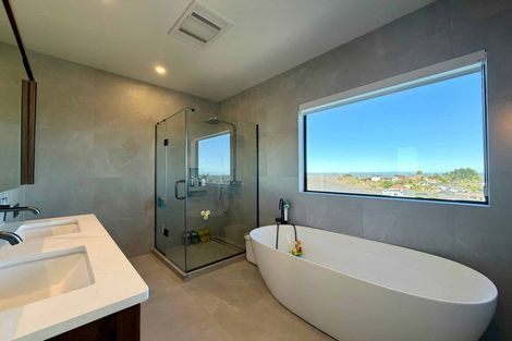 Photo of property in 34 Aldon Lane, Totara Park, Auckland, 2105