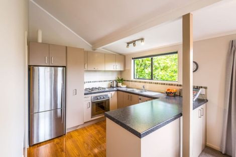 Photo of property in 60 Robbies Road, Shelly Park, Auckland, 2014