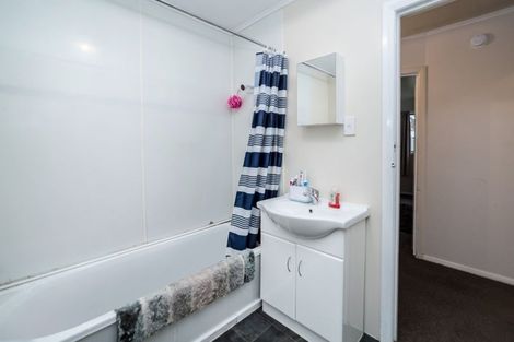 Photo of property in 51 Charles Street, Carterton, 5713