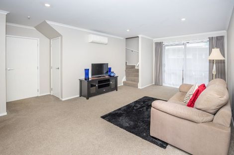 Photo of property in 2/30 Willoughby Street, Whitiora, Hamilton, 3200