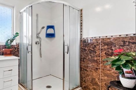 Photo of property in 93 Beaumonts Way, Manurewa, Auckland, 2102