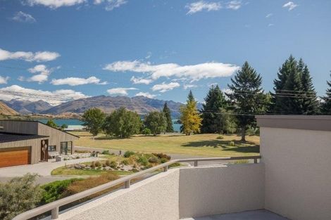 Photo of property in 61 Kennedy Crescent, Wanaka, 9305