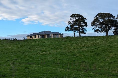 Photo of property in 65 Lewis Road, Otaua, Waiuku, 2682