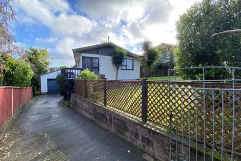 Photo of property in 3 Contessa Drive, Glenfield, Auckland, 0629