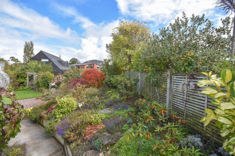 Photo of property in 20 Estuary Crescent, Fairfield, Dunedin, 9018