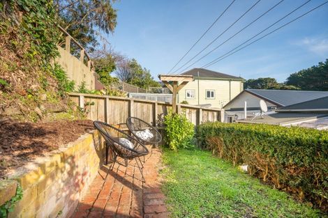 Photo of property in 9 Royal Street, Berhampore, Wellington, 6023