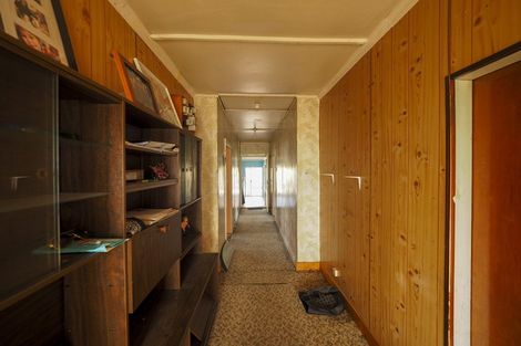 Photo of property in 102 Bannister Street, Masterton, 5810