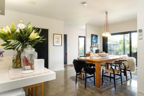 Photo of property in 18c Cambridge Terrace, Taradale, Napier, 4112