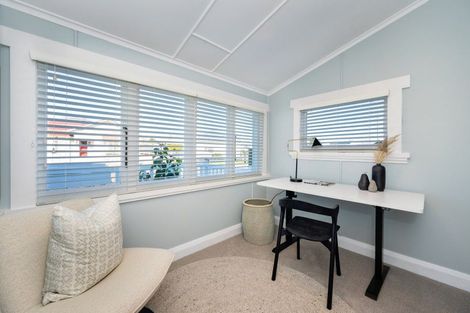 Photo of property in 9 Kinross White Street, Napier South, Napier, 4110