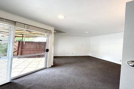 Photo of property in 2/16 Orchard Road, Waiake, Auckland, 0630