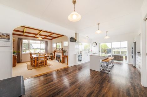 Photo of property in 283 Forlong Road, Colyton, Feilding, 4775