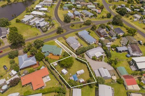 Photo of property in 11 Charles Green Drive, Cooks Beach, Whitianga, 3591