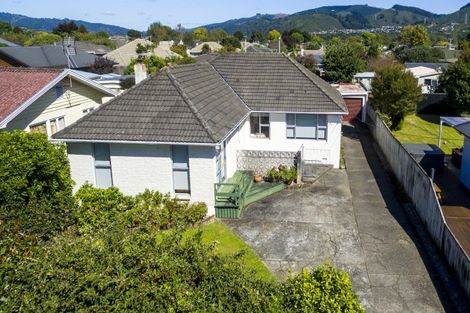 Photo of property in 18 Mccurdy Street, Elderslea, Upper Hutt, 5018