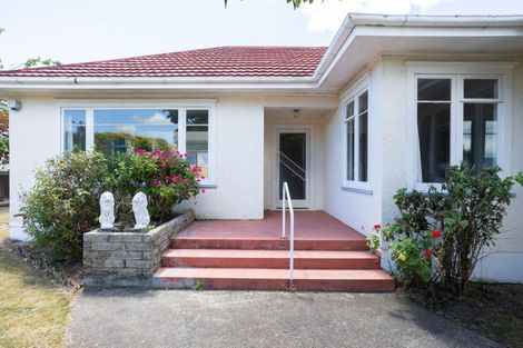 Photo of property in 5 Swinburn Street, Dannevirke, 4930