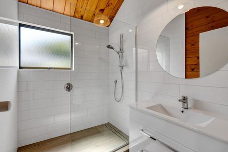 Photo of property in 301 Mangorei Road, Merrilands, New Plymouth, 4312