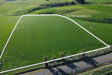 Photo of property in 539 Cemetery Road, Sanson, Palmerston North, 4479