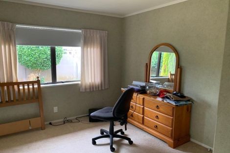 Photo of property in 1 Pandora Place, Welcome Bay, Tauranga, 3112