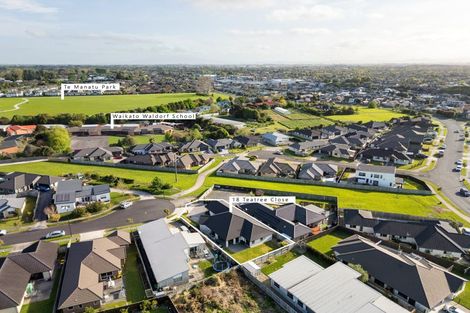 Photo of property in 18 Teatree Close, Huntington, Hamilton, 3210