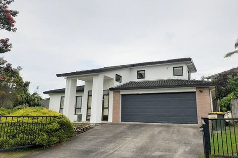 Photo of property in 17 Crimson Park, Oteha, Auckland, 0632