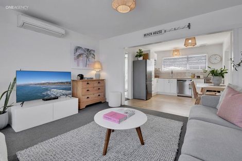 Photo of property in 84 Pacific Road, North New Brighton, Christchurch, 8083