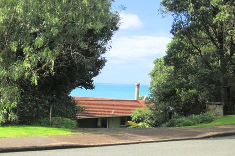 Photo of property in 19 Chelverton Terrace, Red Beach, 0932