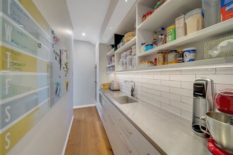 Photo of property in 100 Idris Road, Bryndwr, Christchurch, 8052