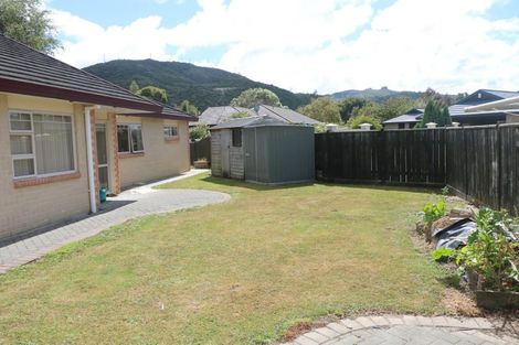 Photo of property in 15 Mary Huse Grove, Manor Park, Lower Hutt, 5019